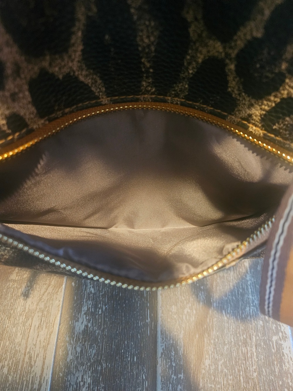 Modern + Chic Brielle Leopard Print Convertible Women’s Backpack Shoulder Bag - Picture 12 of 15